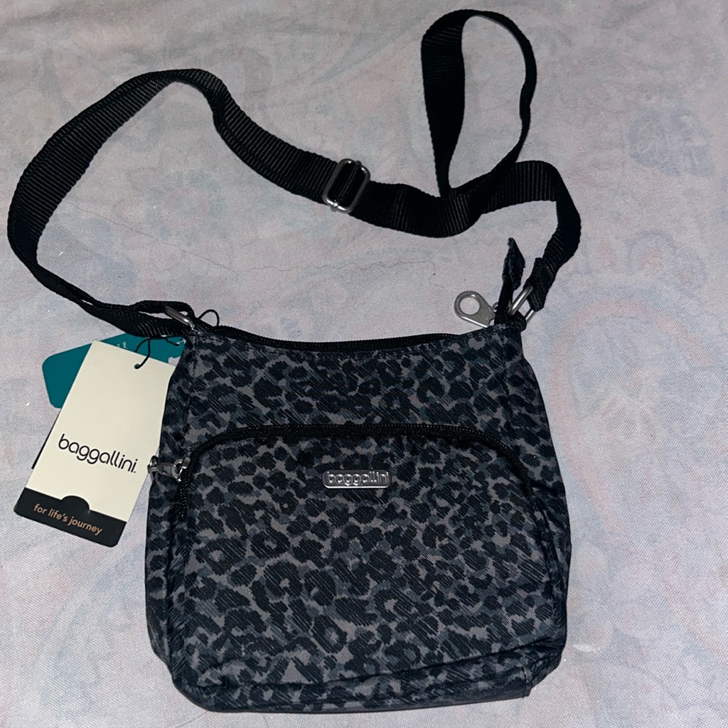 Baggallini Small Purse